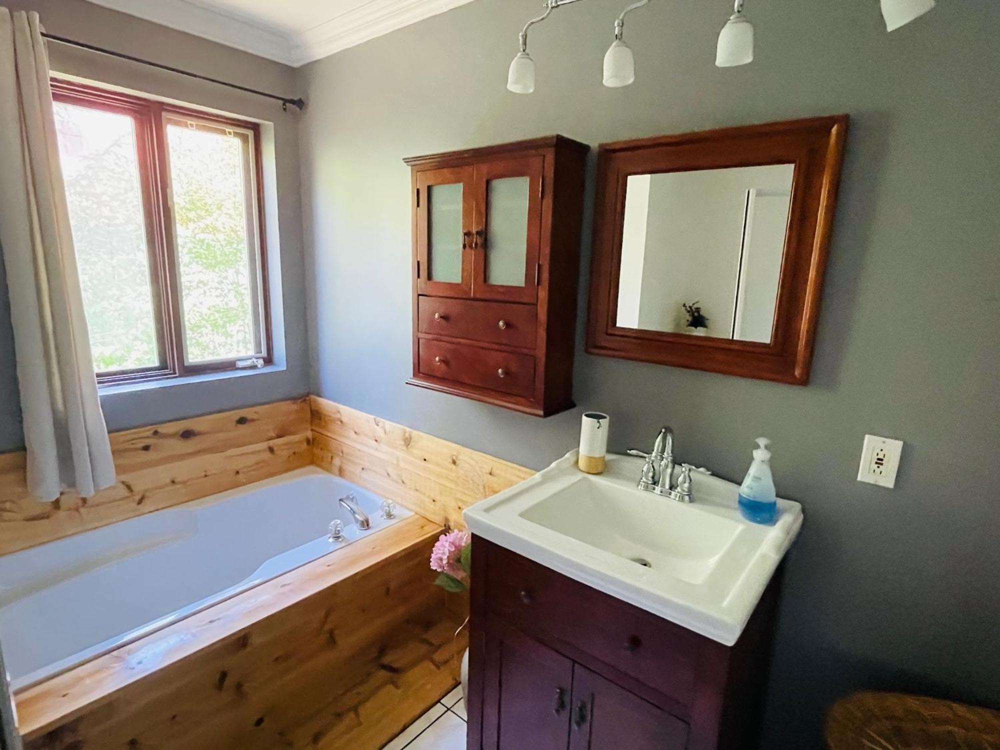 Chalet Nabu L'Ours - Riviere - Billard Saint-Alexis-des-Monts Eksteriør billede